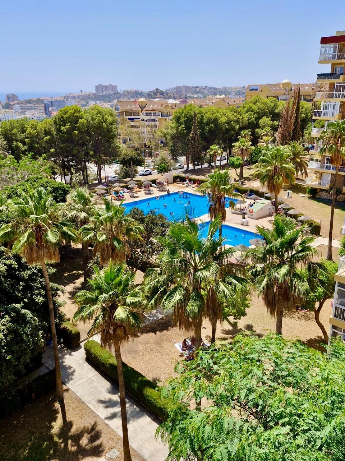 Fabuloso Estudio Iris - Benalmadena Bagian luar foto